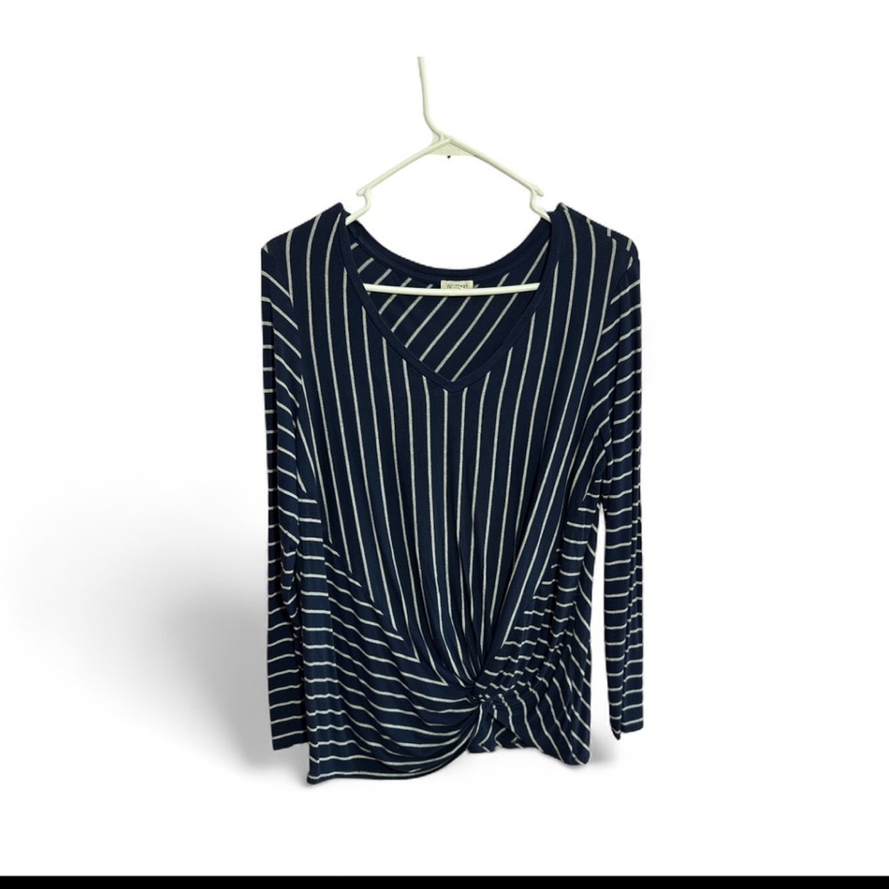 Westport Navy Striped Women's Top Size Large
